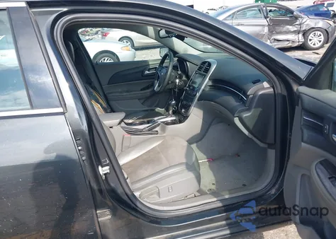 2015 Chevrolet Malibu 2Lt z USA, uszkodzony, nr VIN 1G11D5SL2FF124539